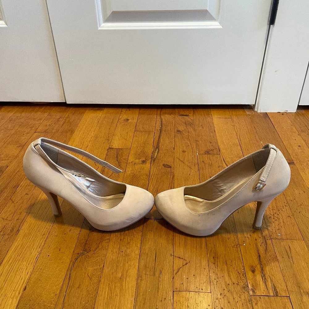 Qupid Nude Round Closed Toe Platform Heels with Ankle strap - Picture 4 of 7